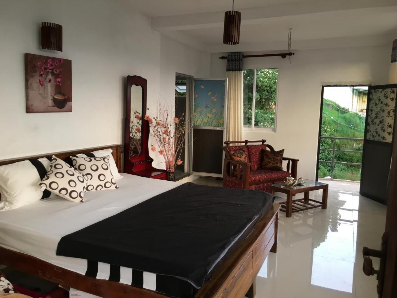 Golden King Guest Bed and Breakfast Nuwara Eliya Buitenkant foto