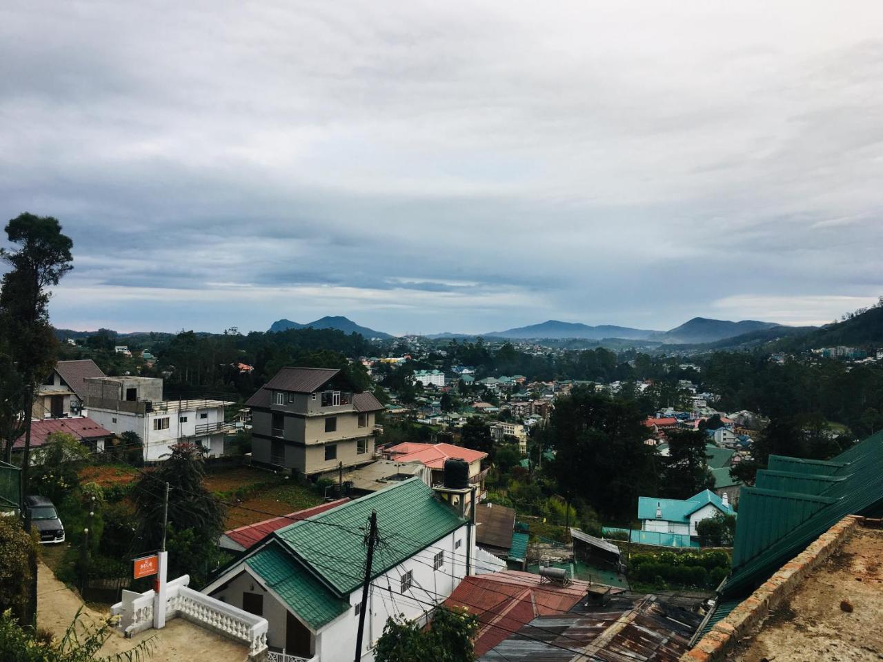 Golden King Guest Bed and Breakfast Nuwara Eliya Buitenkant foto
